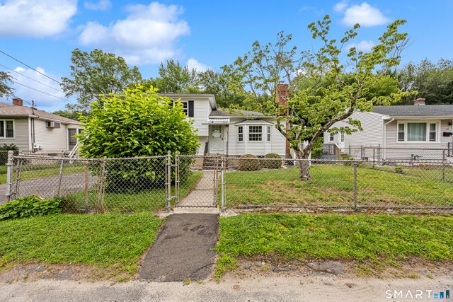 106 Townsend Avenue, Waterbury, CT 06705