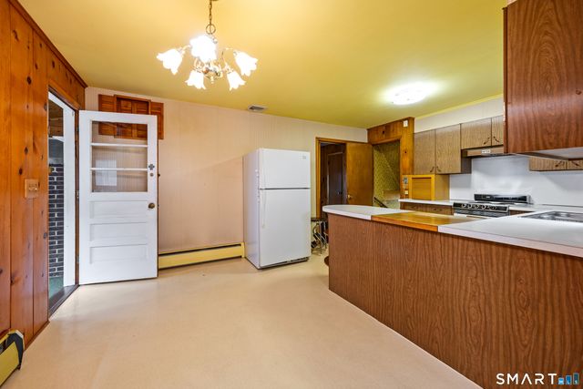106 Townsend Avenue, Waterbury, CT 06705