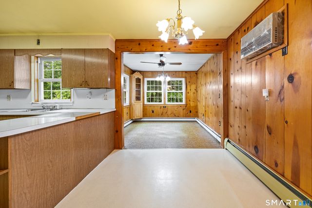106 Townsend Avenue, Waterbury, CT 06705
