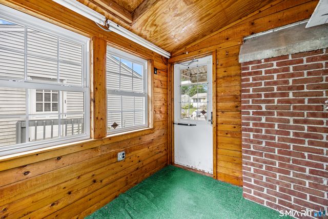 106 Townsend Avenue, Waterbury, CT 06705