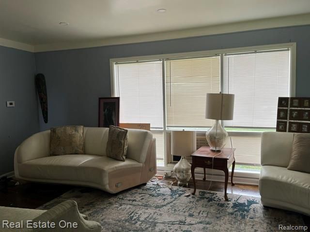28835 Murray Crescent Drive, Southfield, MI 48076