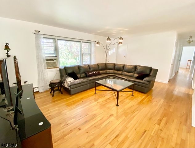 220 W Hanover Ave, Morris Twp., NJ 07960