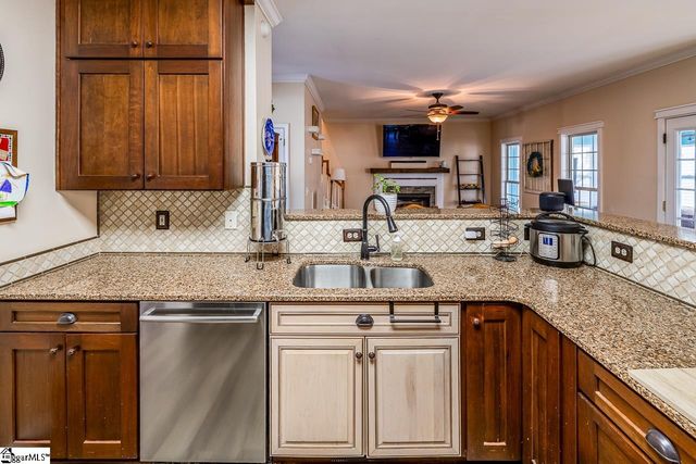 401 Summerwalk Place, Simpsonville, SC 29681