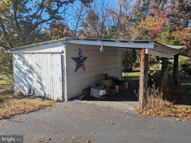 2291 MIDDLE RIDGE RD, Newport, PA 17074