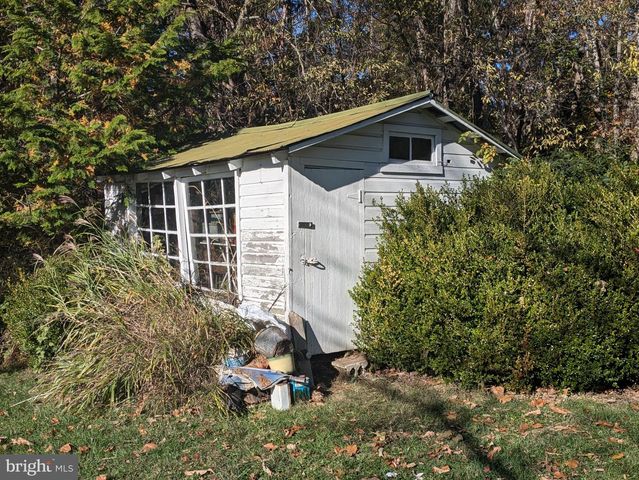 2291 MIDDLE RIDGE RD, Newport, PA 17074