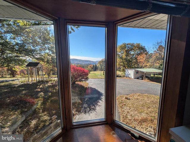 2291 MIDDLE RIDGE RD, Newport, PA 17074