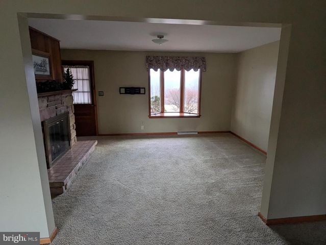 2291 MIDDLE RIDGE RD, Newport, PA 17074