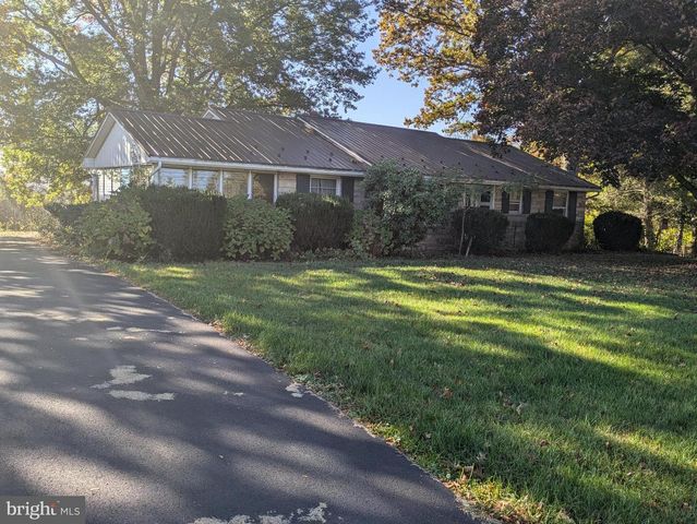 2291 MIDDLE RIDGE RD, Newport, PA 17074