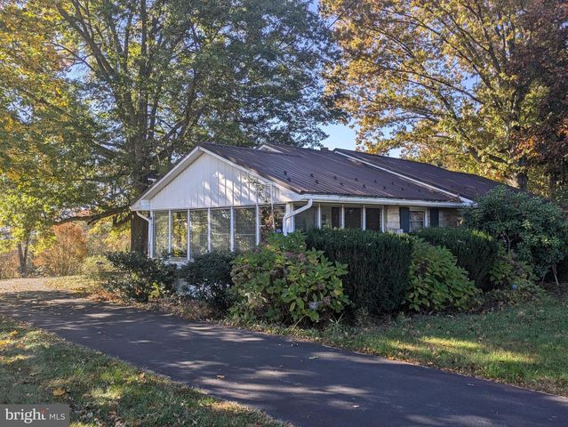 2291 MIDDLE RIDGE RD, Newport, PA 17074