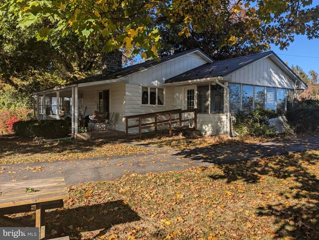 2291 MIDDLE RIDGE RD, Newport, PA 17074