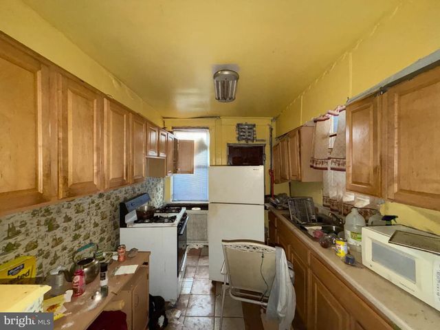 2400 REISTERSTOWN RD, Baltimore, MD 21217