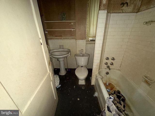 2400 REISTERSTOWN RD, Baltimore, MD 21217