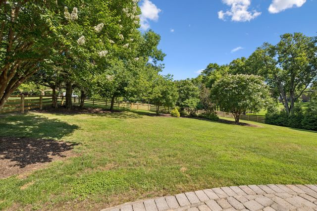 1524 Gordon Petty Dr, Brentwood, TN 37027