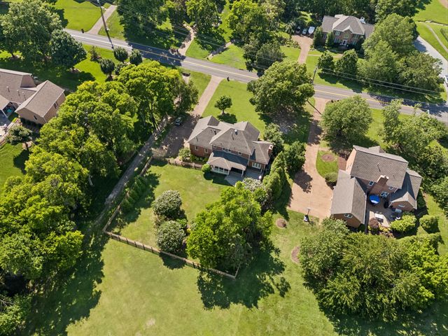 1524 Gordon Petty Dr, Brentwood, TN 37027