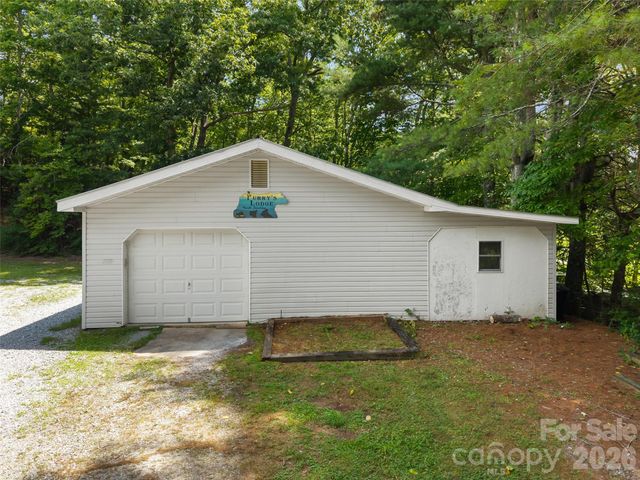 105 Big Bear Drive, Pisgah Forest, NC 28768