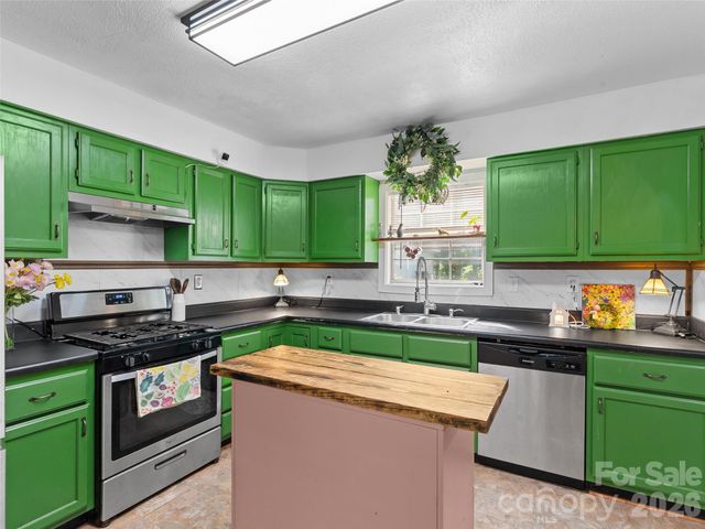 105 Big Bear Drive, Pisgah Forest, NC 28768