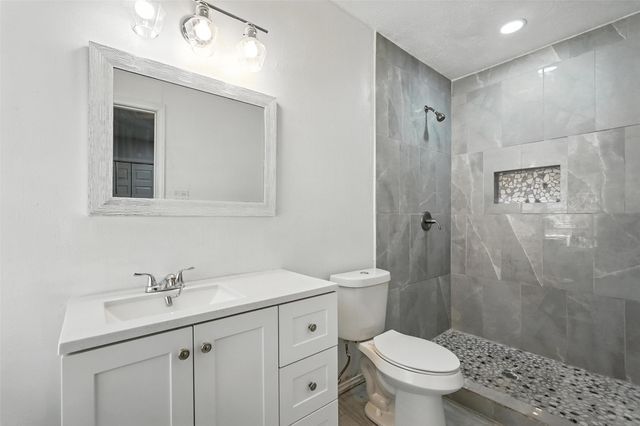 1808 Del Oak Drive, Mesquite, TX 75149