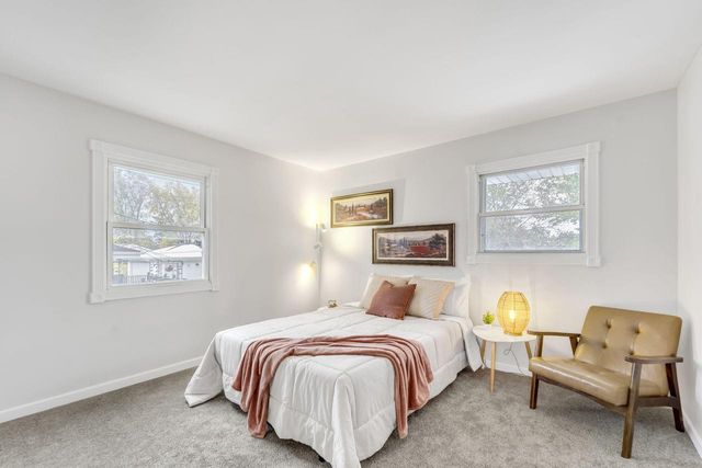 9433 Hulda DRIVE, Sturtevant, WI 53177