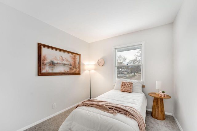 9433 Hulda DRIVE, Sturtevant, WI 53177