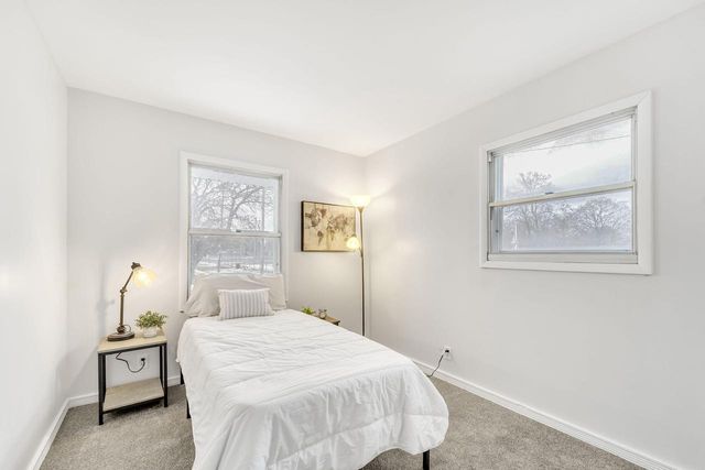 9433 Hulda DRIVE, Sturtevant, WI 53177