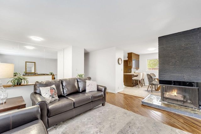 9433 Hulda DRIVE, Sturtevant, WI 53177