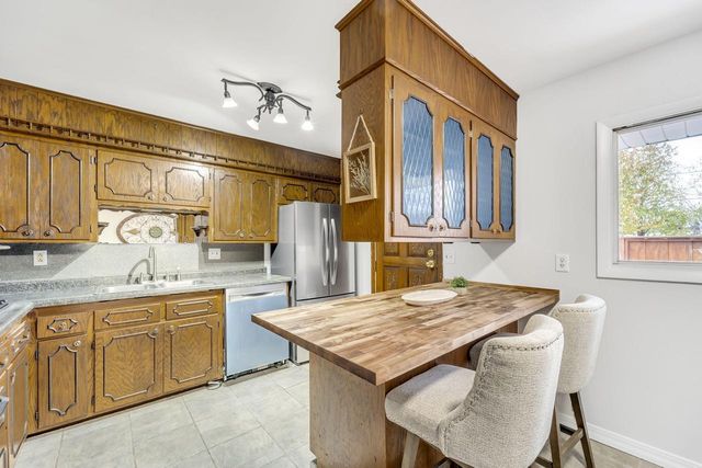 9433 Hulda DRIVE, Sturtevant, WI 53177