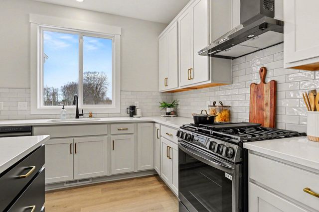 6617 Northfield Drive Sw, Byron Twp, MI 49315