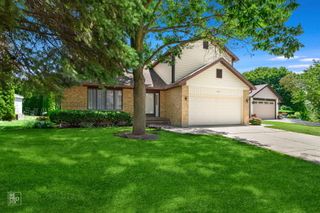 1333 Rose Boulevard, Buffalo Grove, IL 60089