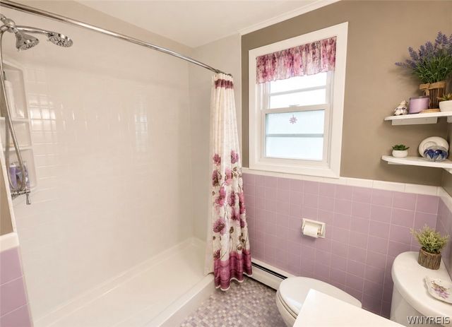 98 Delaware Rd, Tonawanda, NY 14217