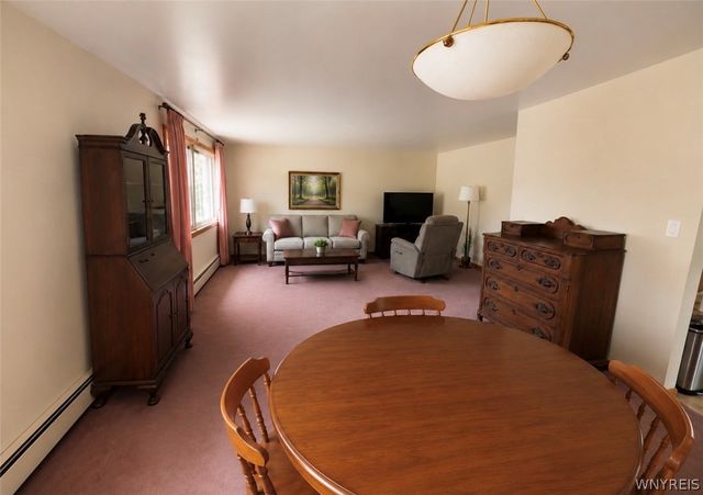 98 Delaware Rd, Tonawanda, NY 14217