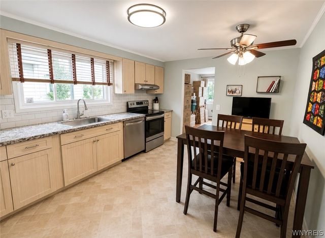 98 Delaware Rd, Tonawanda, NY 14217