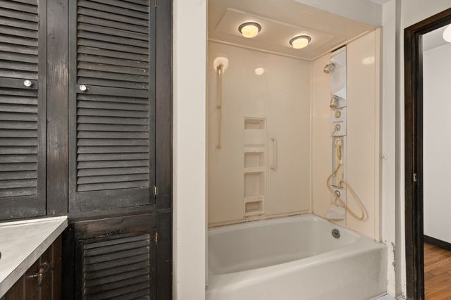 50 Notre Dame Rd, Bedford, MA 01730