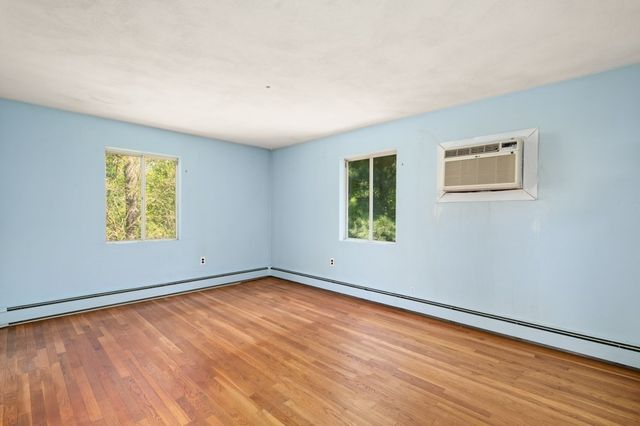 50 Notre Dame Rd, Bedford, MA 01730