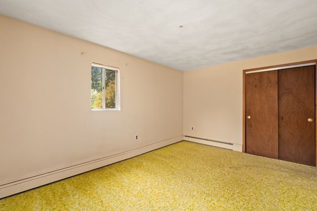 50 Notre Dame Rd, Bedford, MA 01730