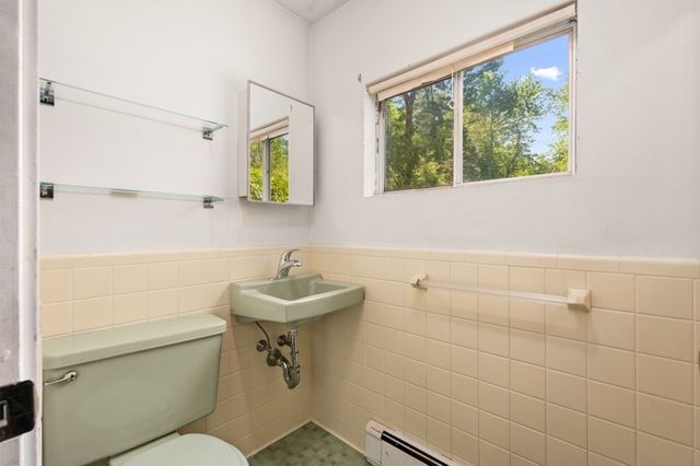 50 Notre Dame Rd, Bedford, MA 01730