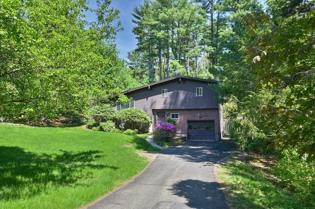 50 Notre Dame Rd, Bedford, MA 01730