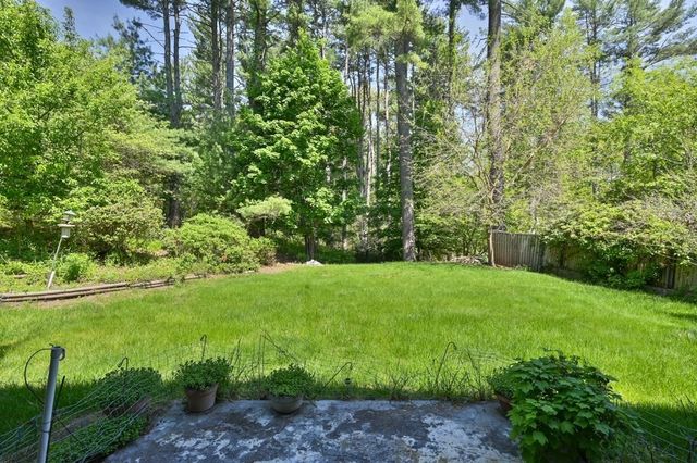 50 Notre Dame Rd, Bedford, MA 01730
