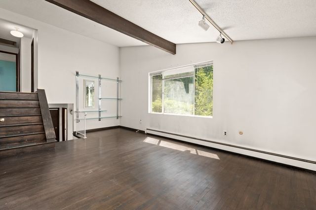 50 Notre Dame Rd, Bedford, MA 01730