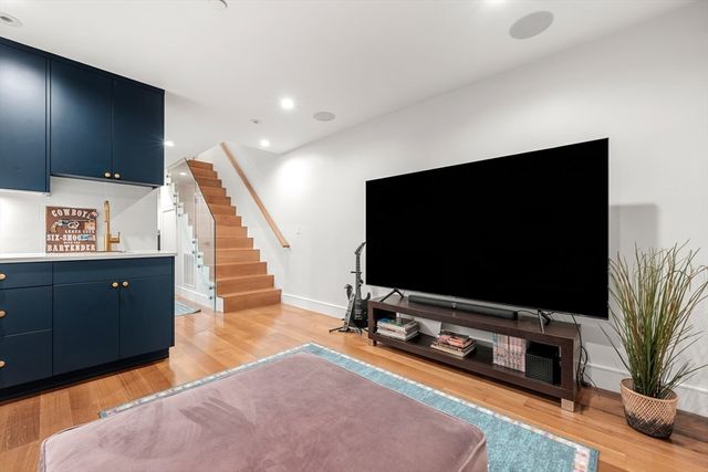 46 Clarendon Street 1, Boston, MA 02116
