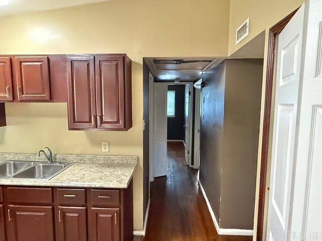 15 Lamont Drive, Little Rock, AR 72209