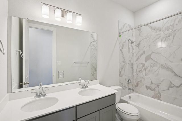 1302 Berry Brook Drive, Missouri City, TX 77459