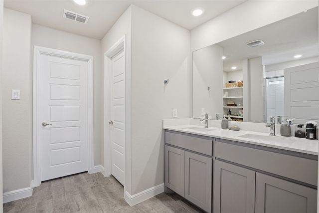 708 Golden Gate Park Road, Alvarado, TX 76009