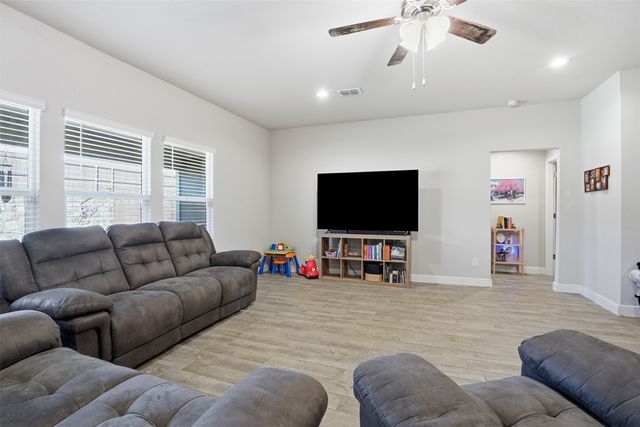 708 Golden Gate Park Road, Alvarado, TX 76009