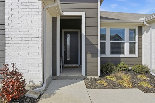 708 Golden Gate Park Road, Alvarado, TX 76009