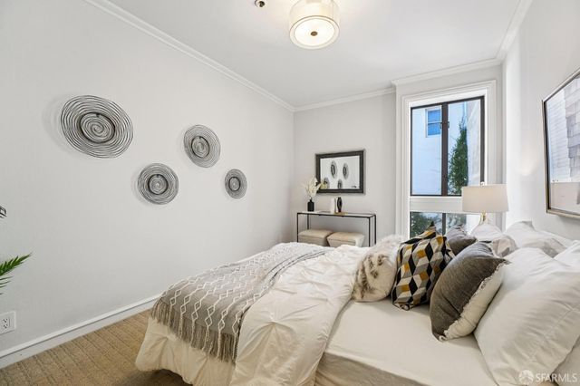 930 Pine Street 315, San Francisco, CA 94108