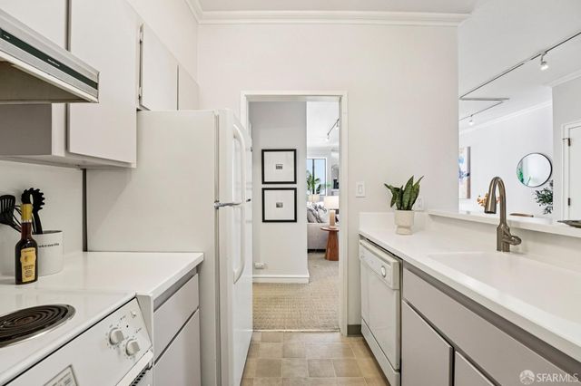 930 Pine Street 315, San Francisco, CA 94108