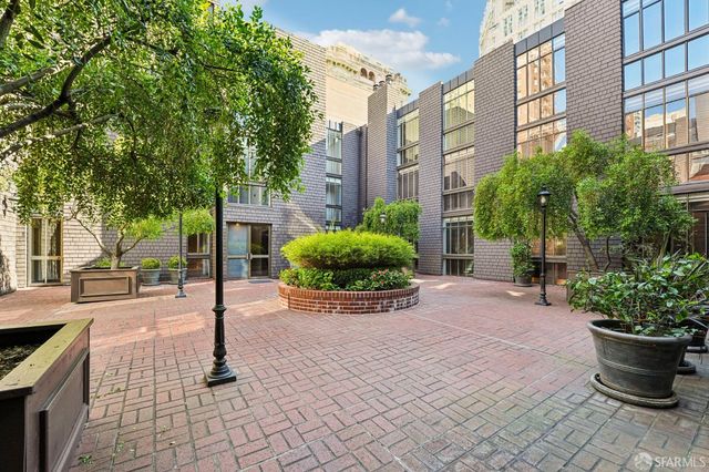 930 Pine Street 315, San Francisco, CA 94108