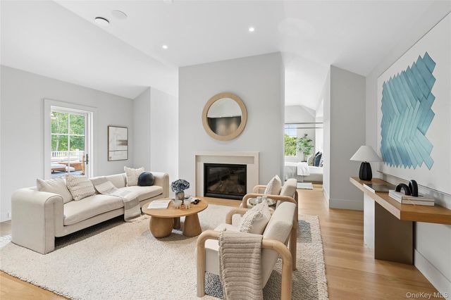 120 Halsey Lane, Bridgehampton, NY 11932