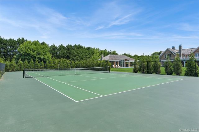 120 Halsey Lane, Bridgehampton, NY 11932