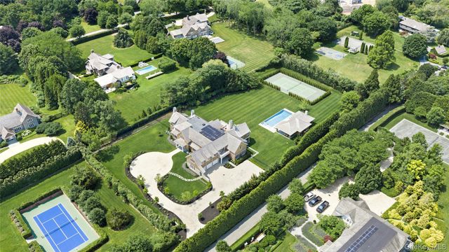 120 Halsey Lane, Bridgehampton, NY 11932